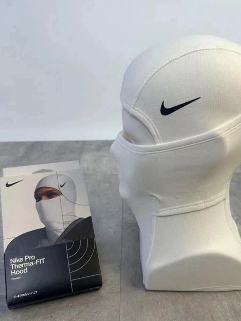 Nike Pro Hyperwarm Hood Therma Fit Unisex White Ski Mask